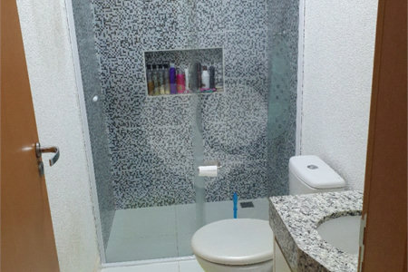 Casa à venda com 2 suítes no condomínio Residencial Bonanza I, Bom Jesus dos Perdões - SP