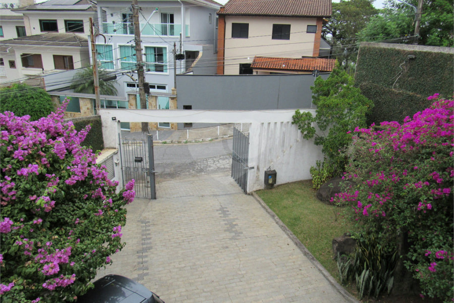 Sobrado à venda com 4 quartos, sendo 2 suítes, em Tremembé, São Paulo, SP