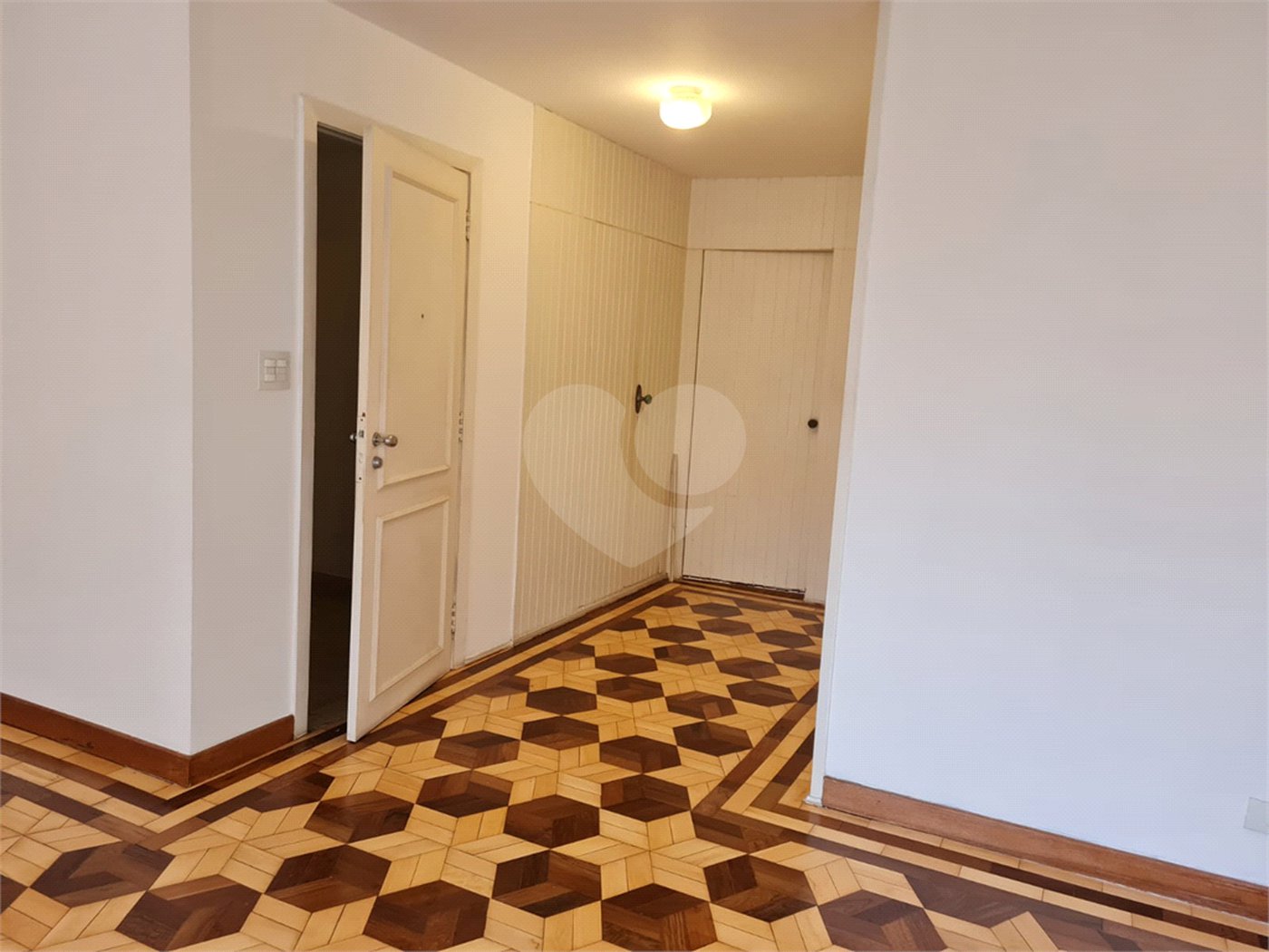 Apartamento à venda ou para alugar com 3 quartos, sendo 1 suíte, em Itaim Bibi, São Paulo, SP