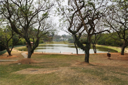 Casa à venda ou para alugar com 4 suítes no condomínio Residencial Arboretum, Vinhedo - SP