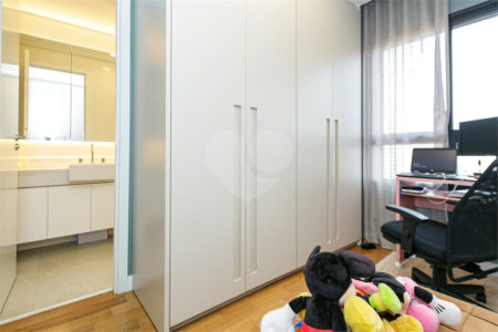 Apartamento à venda com 3 suítes em Brooklin, São Paulo, SP