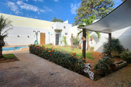 Casa à venda com 3 quartos, sendo 1 suíte,  em Cidade Jardim, Araraquara, SP