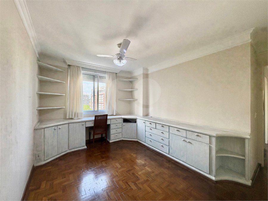 Apartamento à venda com 4 quartos, sendo 1 suíte, em Chácara Santo Antônio, São Paulo, SP
