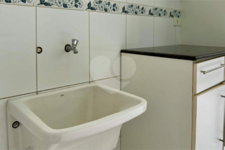 Casa à venda com 2 quartos no condomínio Portal dos Gamez, Atibaia - SP