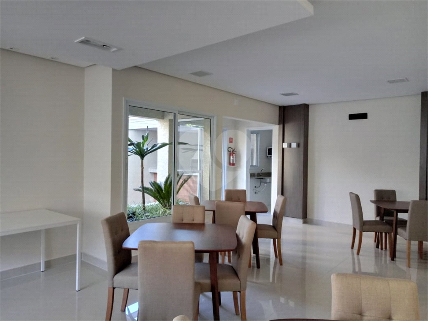 Apartamento com sacada - metrô Tucuruvi - NOVO