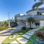 Casa à venda com 3 suítes no condomínio Reserva da Mata, Vinhedo - SP