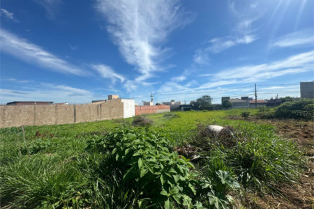 Terreno [a venda no Embaré