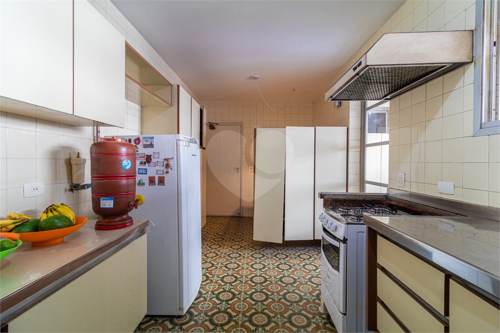 Apartamento à venda com 4 quartos, sendo 1 suíte,  em Brooklin, São Paulo, SP