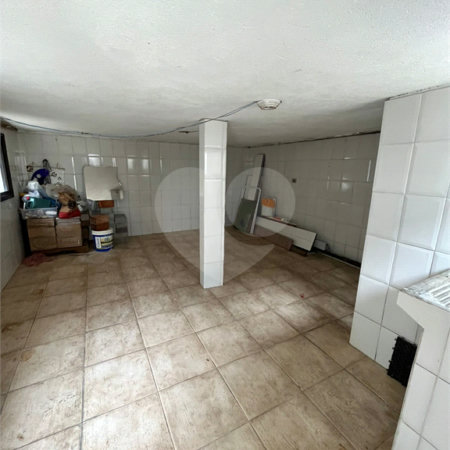Sobrado à venda com 3 quartos em Vila Nivi, São Paulo, SP