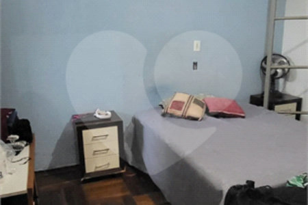 Casa a venda na rua Coronel Leopoldo Prado