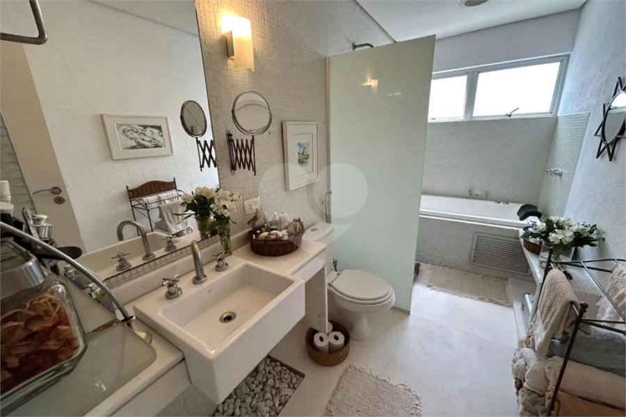 Casa à venda com 3 quartos, sendo 1 suíte, em Perdizes, São Paulo, SP