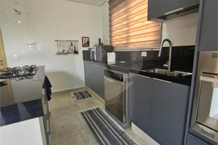 Casa à venda com 5 quartos, sendo 3 suítes, no condomínio Residencial Terras de Vinhedo, Vinhedo - SP