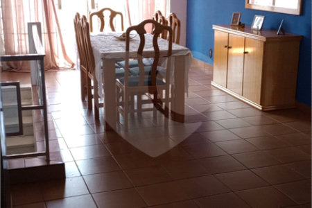 Casa à venda com 3 quartos, sendo 1 suíte,  em Parque Maria Domitila, São Paulo, SP