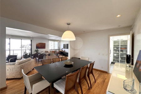 Higienópolis: Apartamento de 350 m2, 4 suítes, 5 vagas.