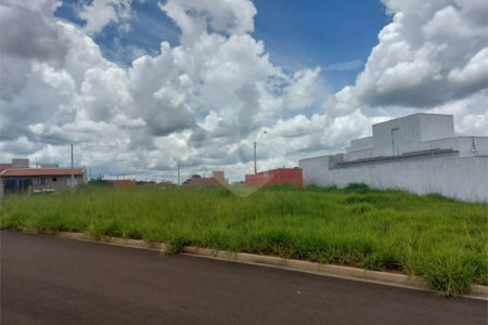 Terreno para venda no Residencial Arcoville.