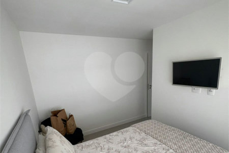 Apartamento à venda com 3 quartos, sendo 1 suíte, em Barra Funda, São Paulo, SP