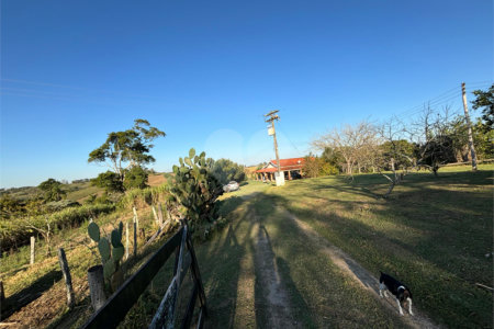 Sítio à venda com 3 quartos, sendo 1 suíte,  em Canta Galo, Itapetininga, SP