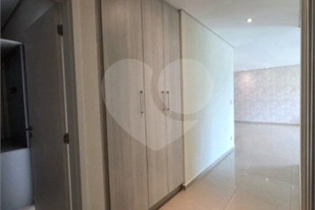 Apartamento à venda ou para alugar com 3 suítes no Centro, Vinhedo, SP