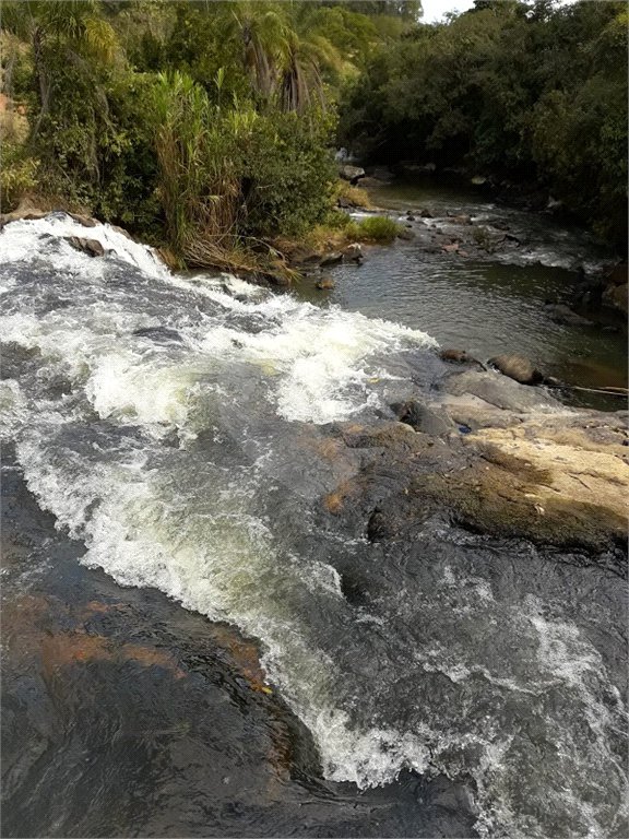 Chácara à venda no Centro, Monte Sião, MG