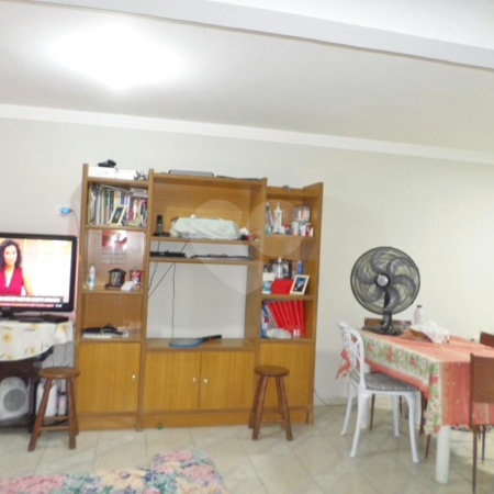 Casa à venda com 6 quartos, sendo 2 suítes,  em Vila Universitária, São Paulo, SP