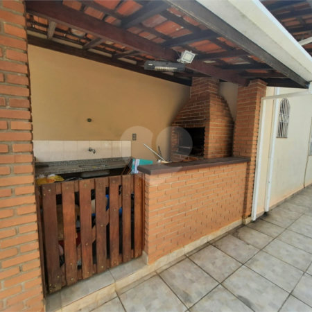 Casa à venda com 3 quartos, sendo 1 suíte,  em Jardim Aruan, Caraguatatuba, SP