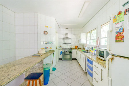 Casa de Vila à venda com 4 quartos, sendo 2 suítes, em Butantã, São Paulo, SP