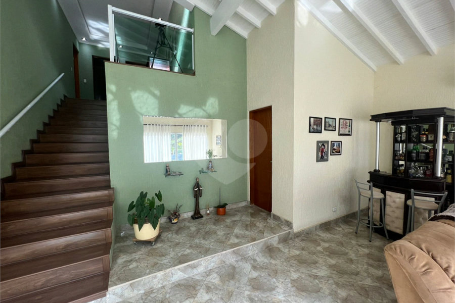 Casa à venda com 4 suítes no condomínio Parque Petrópolis 4 Secção, Mairiporã - SP