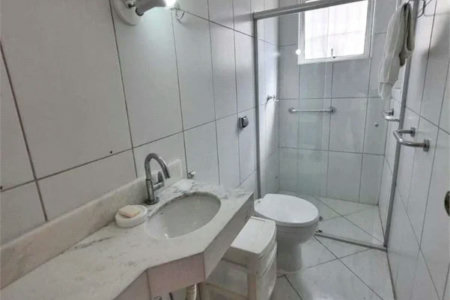Sobrado à venda com 3 quartos, sendo 2 suítes,  em Jardim Ester Yolanda, São Paulo, SP