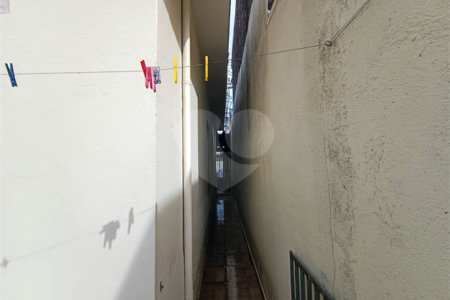 Casa Térrea à venda com 5 quartos, sendo 1 suíte, em Chora Menino, São Paulo, SP