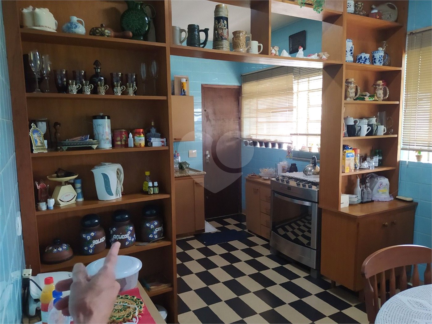 Casa à venda ou para alugar com 6 quartos, sendo 1 suíte, em Vila Junqueira, São Roque, SP