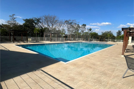 Casa à venda ou para alugar com 2 quartos, sendo 4 suítes, no condomínio Residencial Jardim Bréscia, Indaiatuba - SP