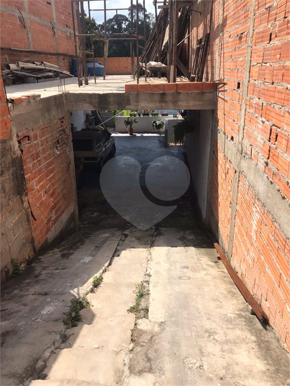 Sobrado à venda com 3 quartos, sendo 1 suíte, em Jaraguá, São Paulo, SP