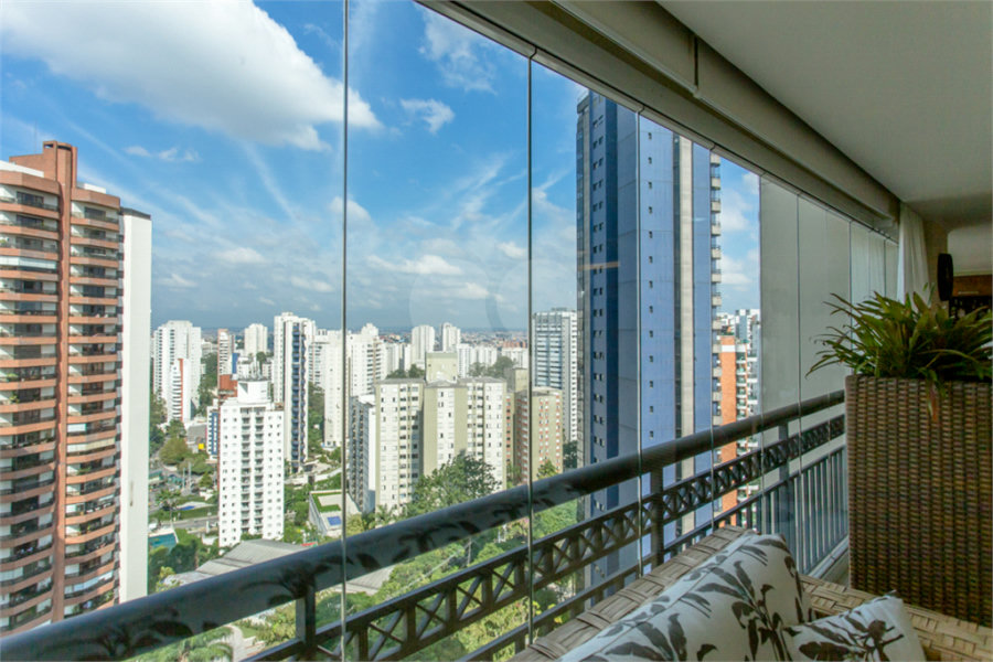 Apartamento à venda com 4 suítes em Morumbi, São Paulo, SP