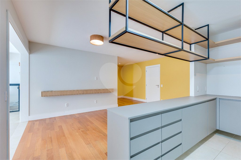 Apartamento à venda com 3 quartos, sendo 2 suítes, em Santo Amaro, São Paulo, SP