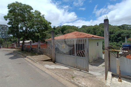 Casa à venda com 3 quartos, sendo 1 suíte, em Jardim Caparelli (mailasqui), São Roque, SP