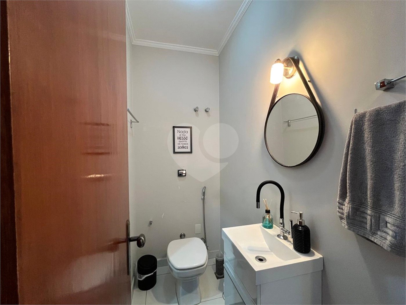 Casa à venda com 3 suítes em Jardim Shangri-lá, Itapetininga, SP