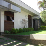 Casa Térrea à venda com 4 quartos, sendo 1 suíte, em Alto da Boa Vista, São Paulo, SP