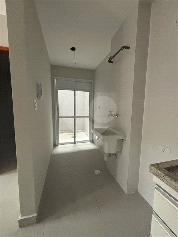 Casa à venda com 2 quartos, sendo 1 suíte, no condomínio Maracujas, São Paulo - SP