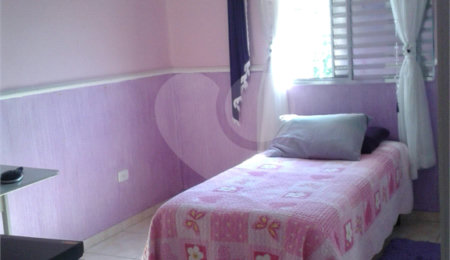 Sobrado à venda com 3 quartos em Vila Dona Augusta, São Paulo, SP