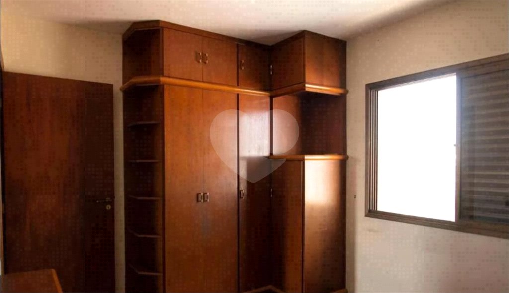 Apartamento à venda com 2 quartos, sendo 1 suíte,  em Jardim Teresa, São Paulo, SP