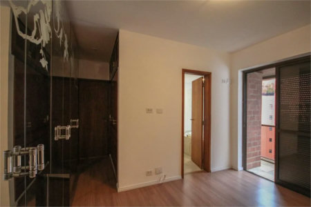 Apartamento à venda com 4 quartos, sendo 2 suítes, em Real Parque, São Paulo, SP