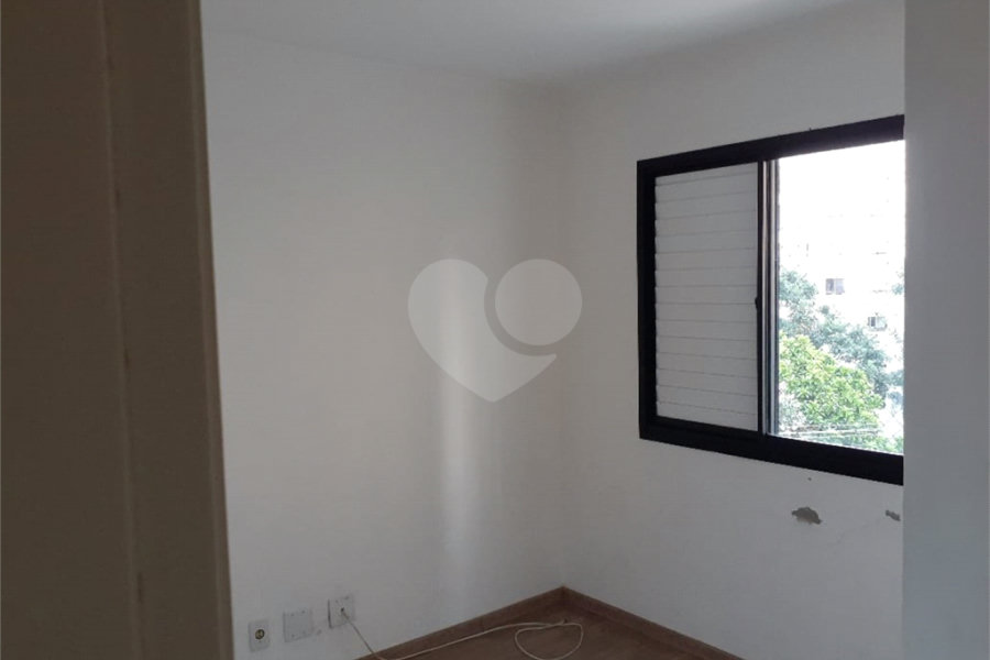 Apartamento à venda com 3 quartos, sendo 1 suíte,  em Morumbi, São Paulo, SP