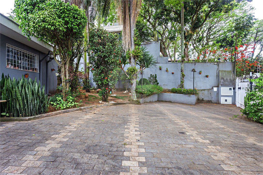 Casa Térrea à venda com 3 quartos, sendo 2 suítes, em Jardim Prudência, São Paulo, SP