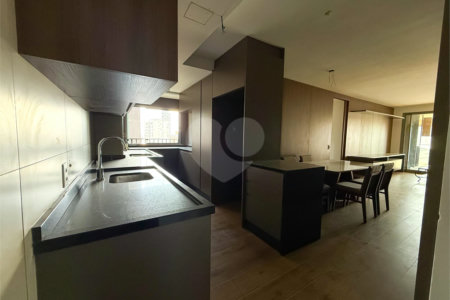 Apartamento à venda com 3 suítes em Sumarezinho, São Paulo, SP