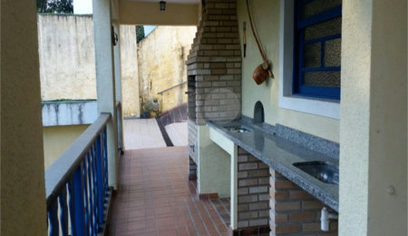 Casa à venda ou para alugar com 3 suítes no condomínio Parque Imperial da Cantareira, Mairiporã - SP