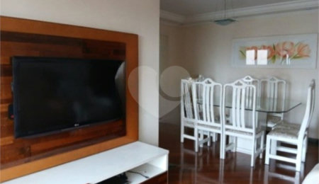 Apartamento à venda com 3 quartos, sendo 1 suíte,  em Mooca, São Paulo, SP