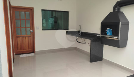 Casa à venda com 3 quartos, sendo 1 suíte,  em Loteamento Parque Residencial Serras de Atibaia II, Atibaia, SP
