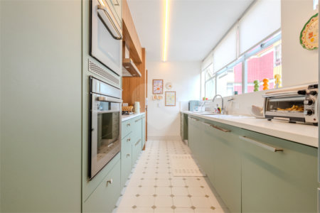 Apartamento à venda com 3 quartos, sendo 1 suíte, em Cerqueira César, São Paulo, SP