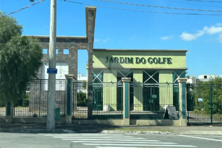 Casa à venda com 4 suítes no condomínio Jardim do Golfe 3, São José dos Campos - SP