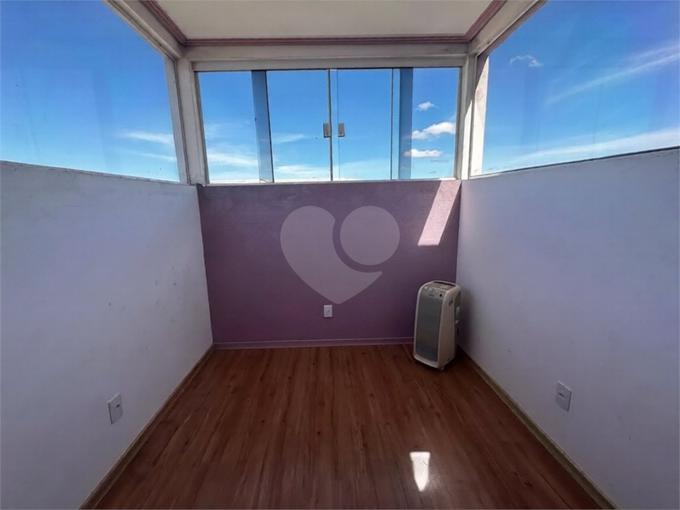 Casa à venda com 3 quartos, sendo 1 suíte, em Vila Maria Isabel, Itapetininga, SP
